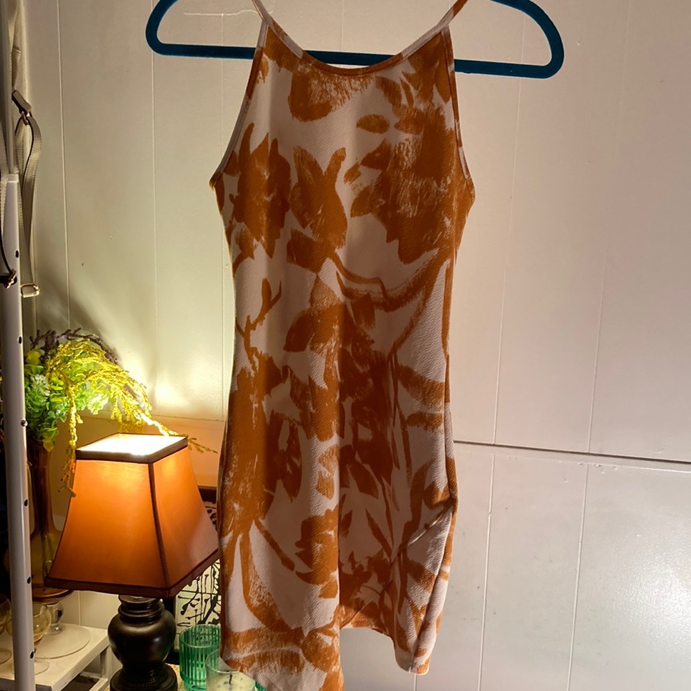 Short sleeve dress